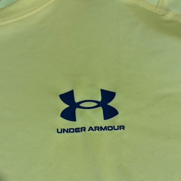 BRAND NEW! Under Armour Men's Yellow Short Sleeve Under Armour Size XL - Picture 3 of 4
